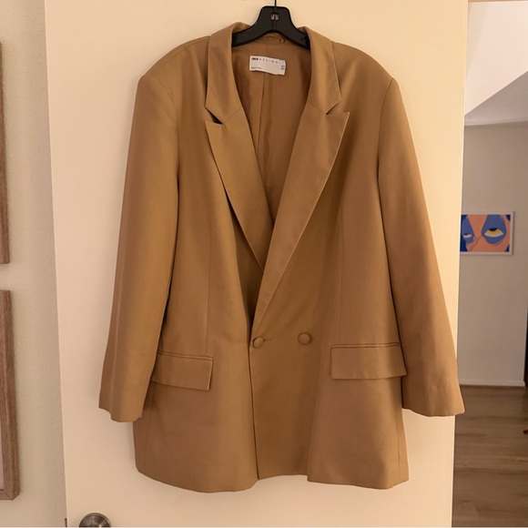 Camel - Beige Oversized Blazer - Picture 4 of 9